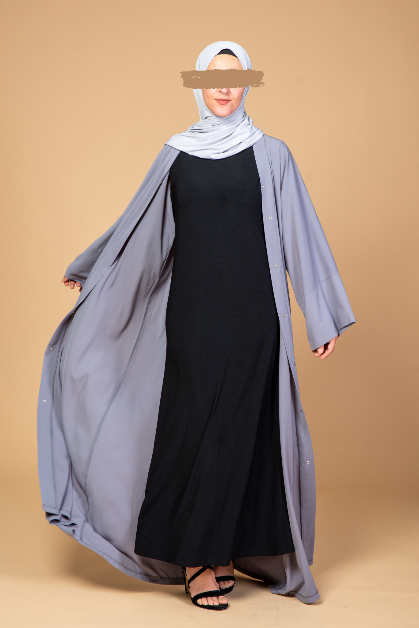 Farah Abaya grau